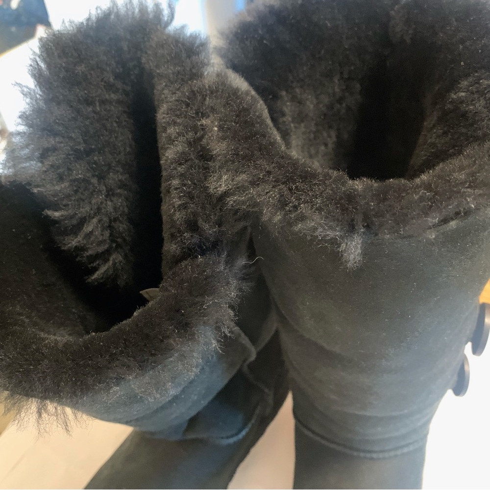 UGG Australia Bailey Button Triplet II Boots - Picture 7 of 11